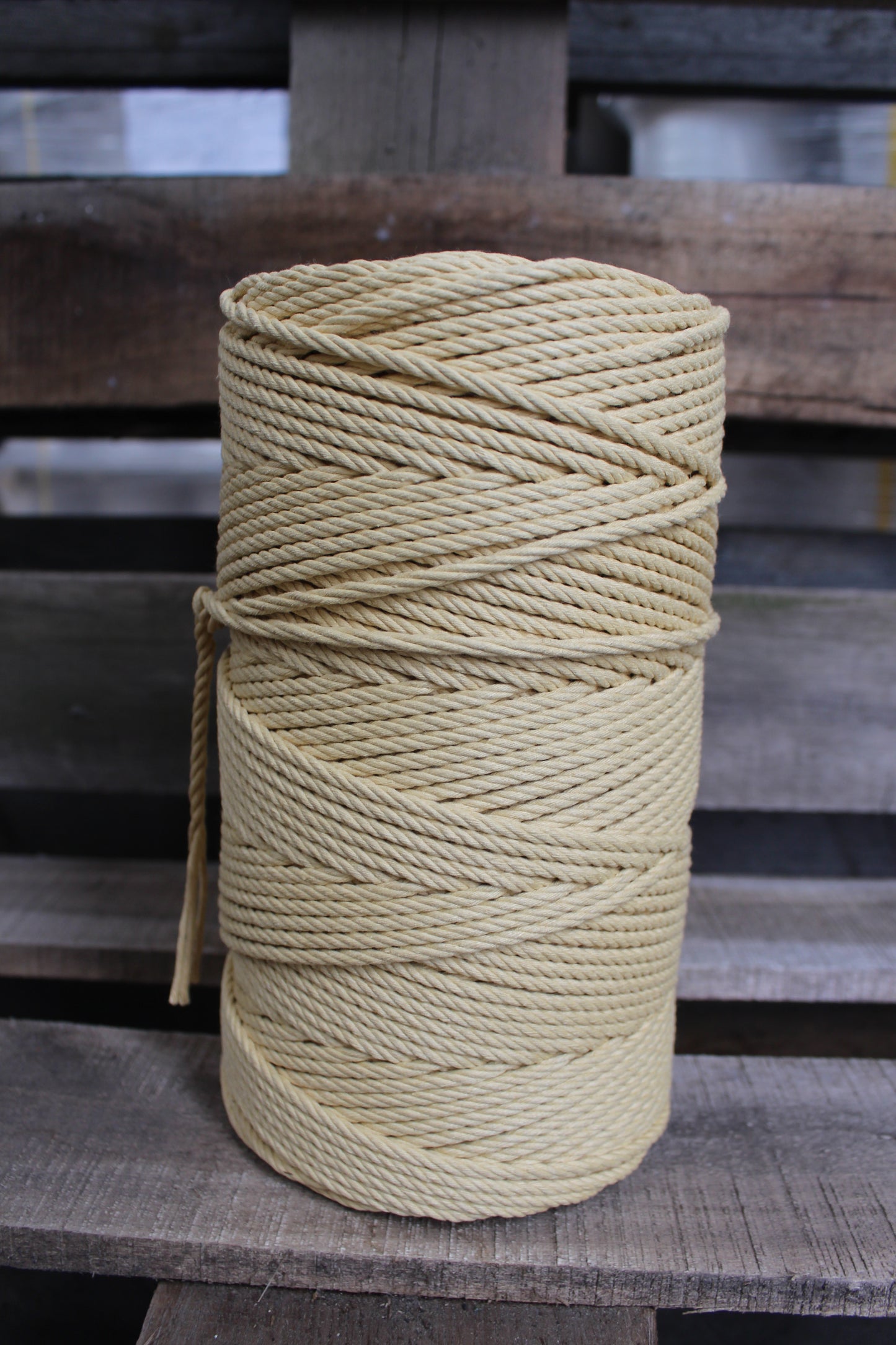 4.5mm Twisted Rope Sandalwood